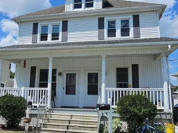 210 York St, Bellevue, OH 44811