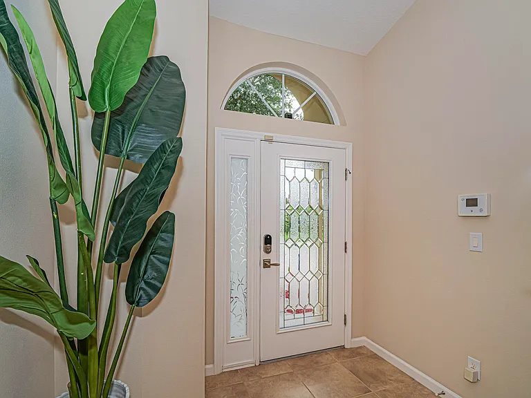 1750 Berkshire Cir SW — Photo 5