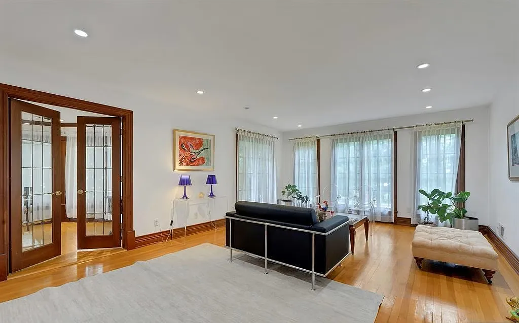 3 bed, 1500 sqft, $3,200 — Photo 1