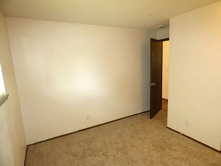 4824 Falcon Ct NE — Photo 26