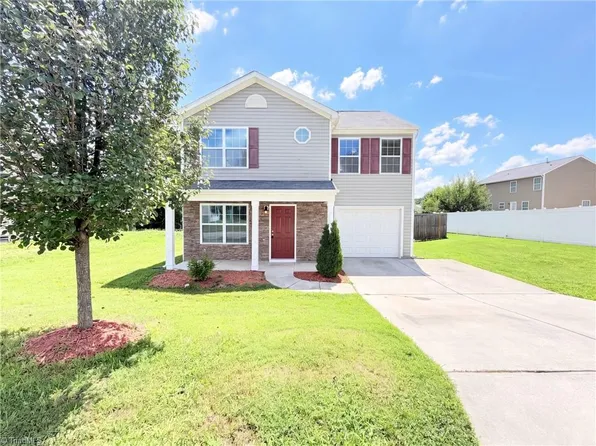 1578 Zeverly St, Winston Salem, NC 27127