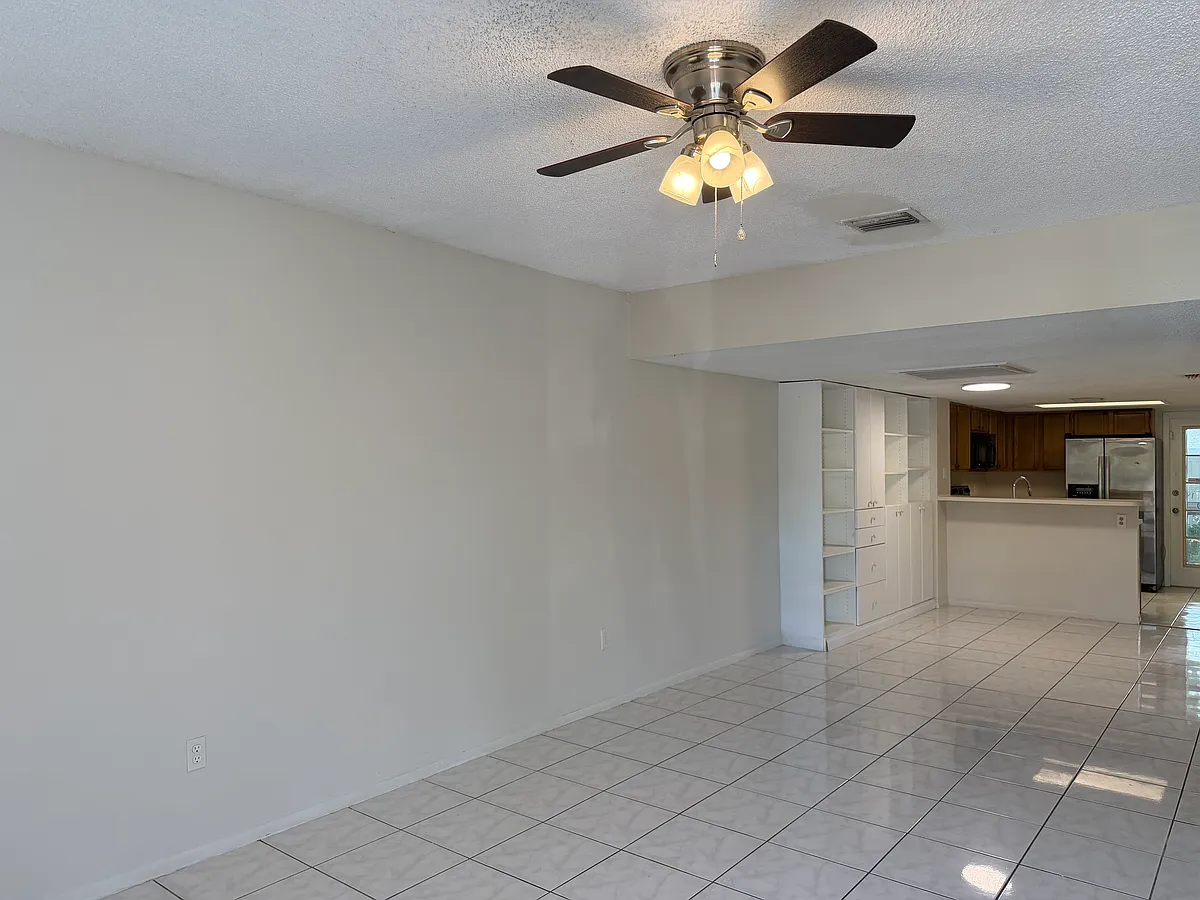 Building Photo - 8707 Liberty Pl