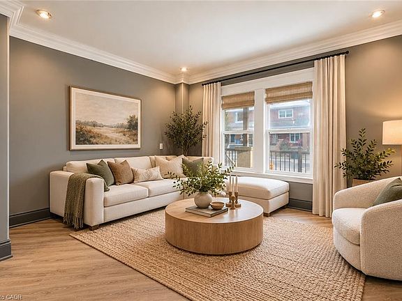 4th image of 50 Somerset Ave