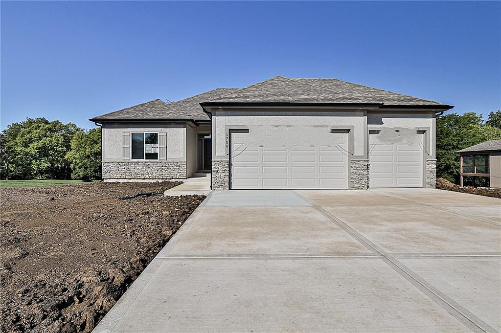 1700 Willow St, Higginsville, MO 64037 Zillow