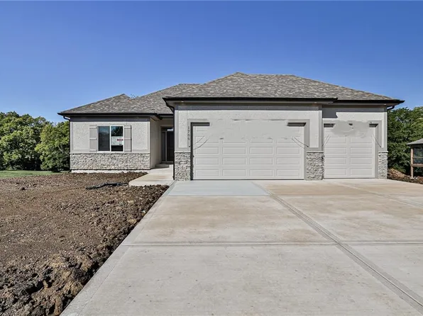 1700 Willow St, Higginsville, MO 64037