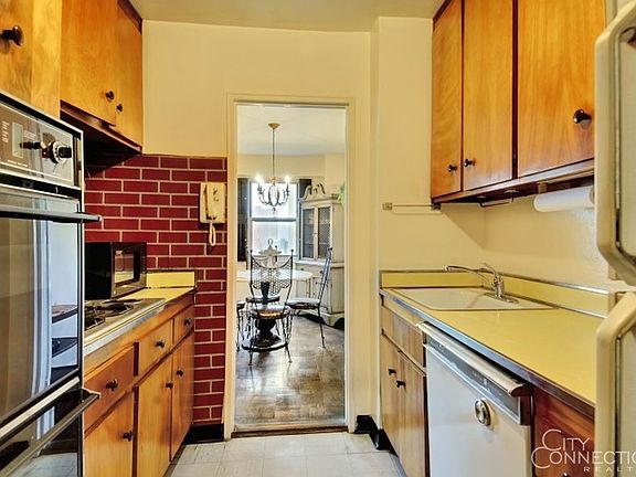 4th image of 437 E 86th St #9G