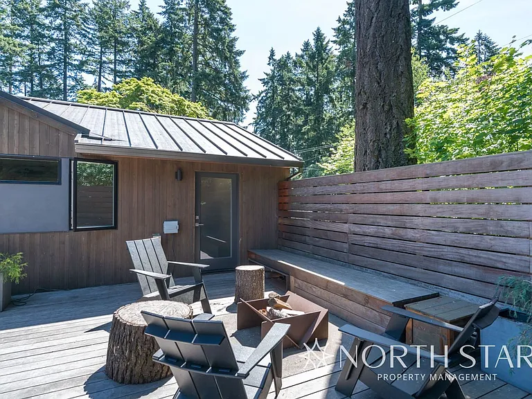 1235 Chandler Rd — Photo 44