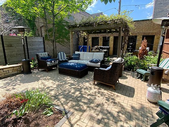 2nd image of 1312 N Kedzie Ave #2