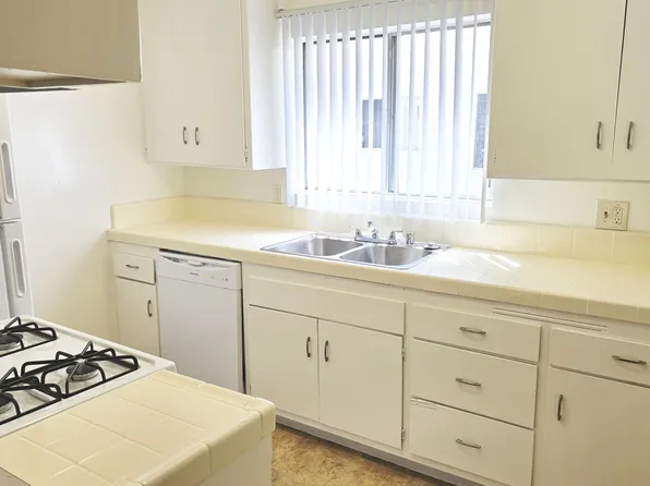 Makau Apartments, 23122 Samuel St APT 23, Torrance, CA 90505