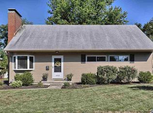 1922 Chatham Dr, Camp Hill, PA 17011