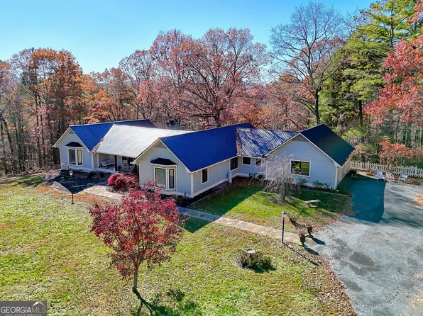 428 Orchard View Ln, Lakemont, GA 30552