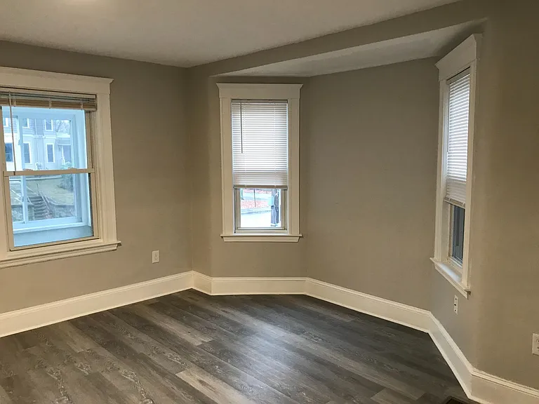 248 Pearl St — Photo 6