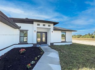 7621 15th Pl, Labelle, FL 33935