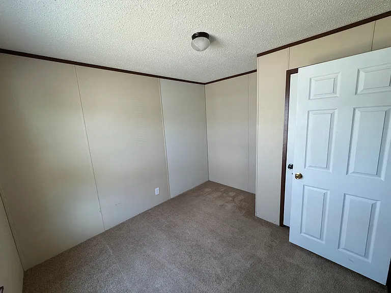 B10 Trailerville Ct — Photo 7