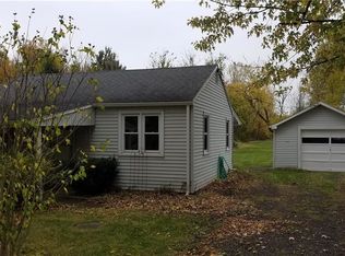 6731 Tonawanda Creek Rd, Lockport, NY 14094