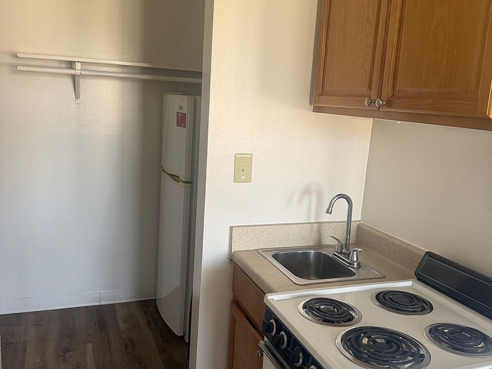 2nd image of 1209 S Wall St #252