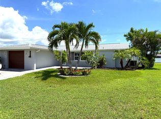 6841 Roxbury Dr, Sarasota, FL 34231