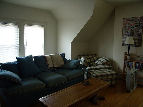 2nd image of 1509 N Franklin St APT 4