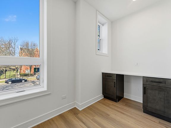 5th image of 4331 S Indiana Ave APT 2