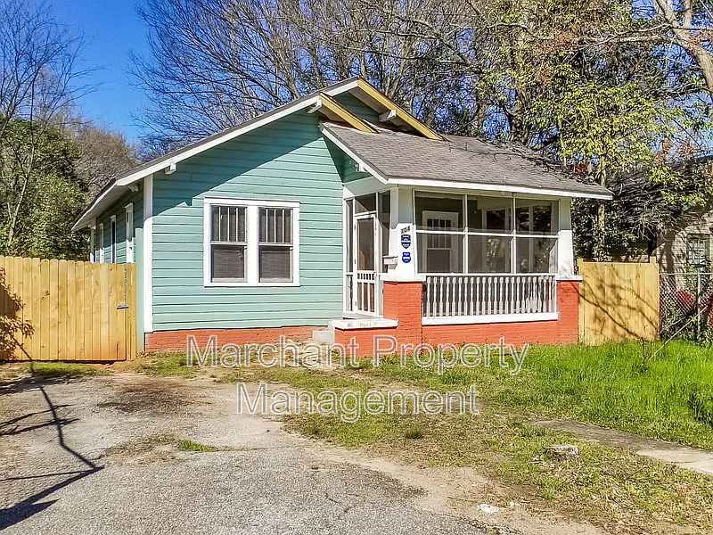 1st image of 104 Douthit St