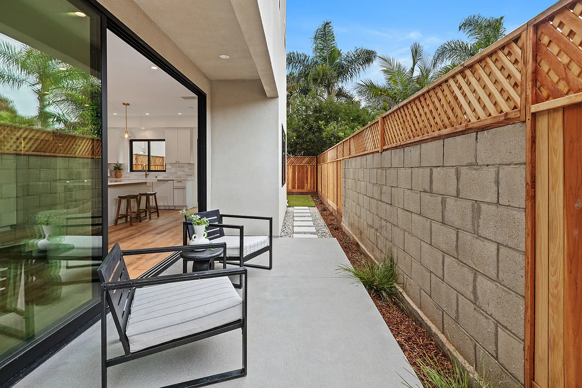 3 bed, 2.5 bath, 1868 sqft, $5,000 — Photo 3