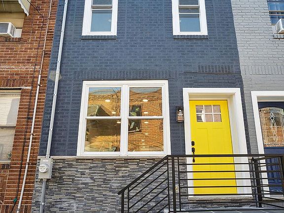 2nd image of 2034 S Darien St