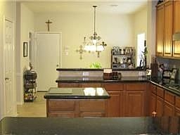 3rd image of 2537 Oak Dale Way