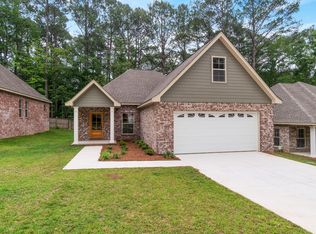 17 Cottage Park, Hattiesburg, MS 39402