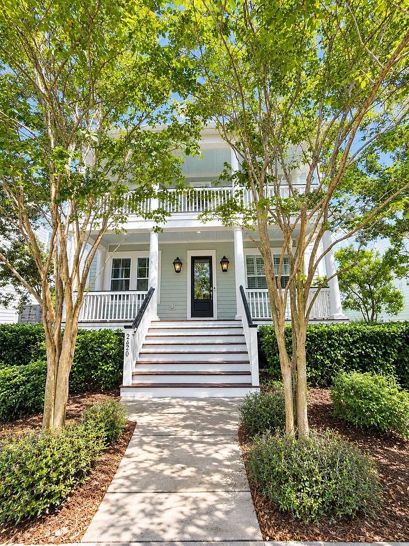 4 bed, 5.0 bath, 3634 sqft, $8,000 — Photo 1