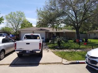 5102 Woodville Ln, Pearland, TX 77584