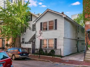 229 W Menomonee St, Chicago, IL 60614