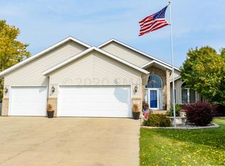 2616 Wheatland Dr S, Fargo, ND 58103