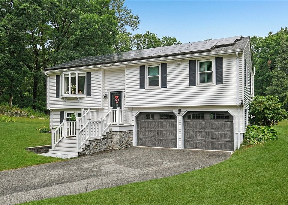 1st image of 345 Raleigh Tavern Ln