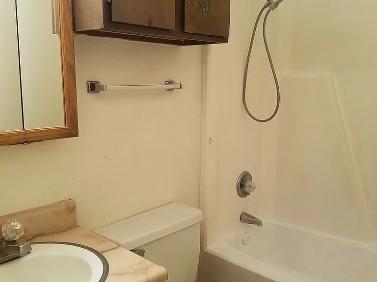 613 Maurice St #A-B — Photo 5