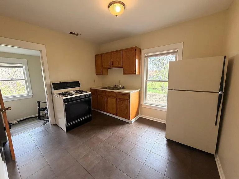 2278 Warren St #2 — Photo 14