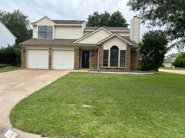 3491 Longview Dr, Corinth, TX 76210