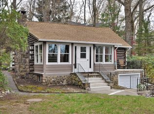 7 Toboggan Trl, Kinnelon, NJ 07405