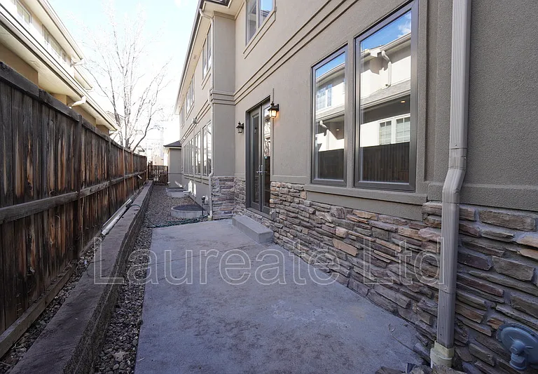 522 Milwaukee St — Photo 14