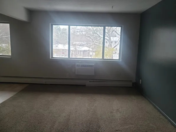 6571 Channel Rd NE, Minneapolis, MN