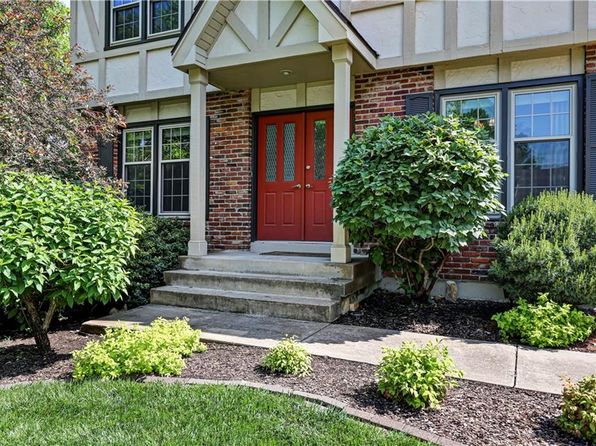 14818 W 83rd Ter, Lenexa, KS 66215
