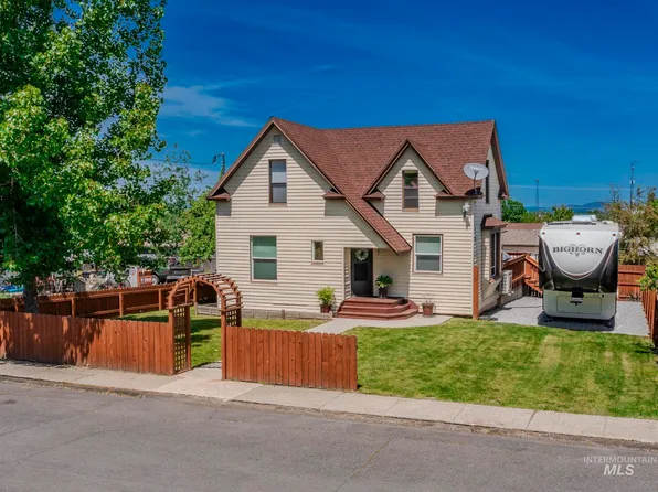 707 Elk St, Grangeville, ID 83530