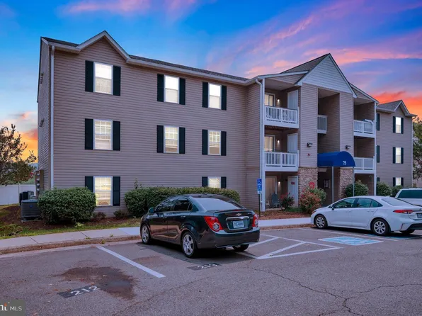 75 Fern Oak Cir APT 303, Stafford, VA 22554