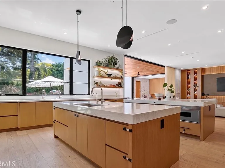 5050 Arundel Dr — Photo 15