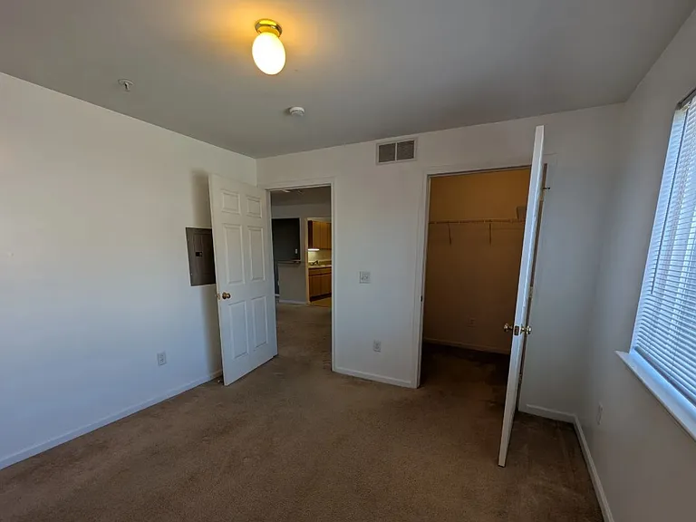 85_ Amanda Ln #850 — Photo 14