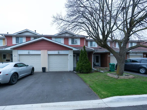 87 Carisbrooke Ct #87, Brampton, ON L6S 3K1