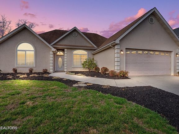 2nd image of 2401 Blue Meadow Ln