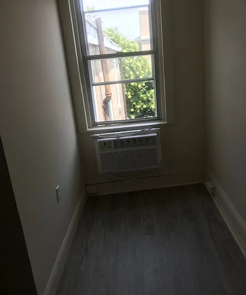 1921 Wallace St #3F — Photo 8