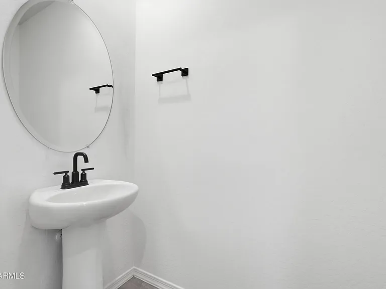 4650 W Gilbert Ct — Photo 24