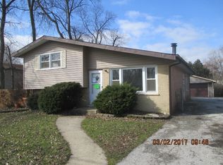 15008 Lawndale Ave, Midlothian, IL 60445