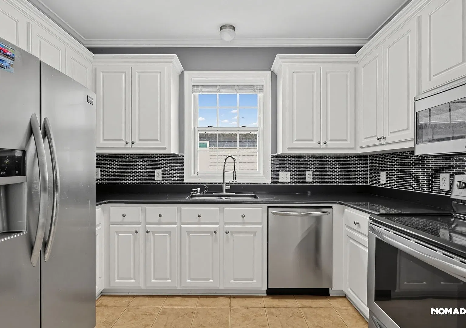 Charming 2BR House in Columbia — Photo 3